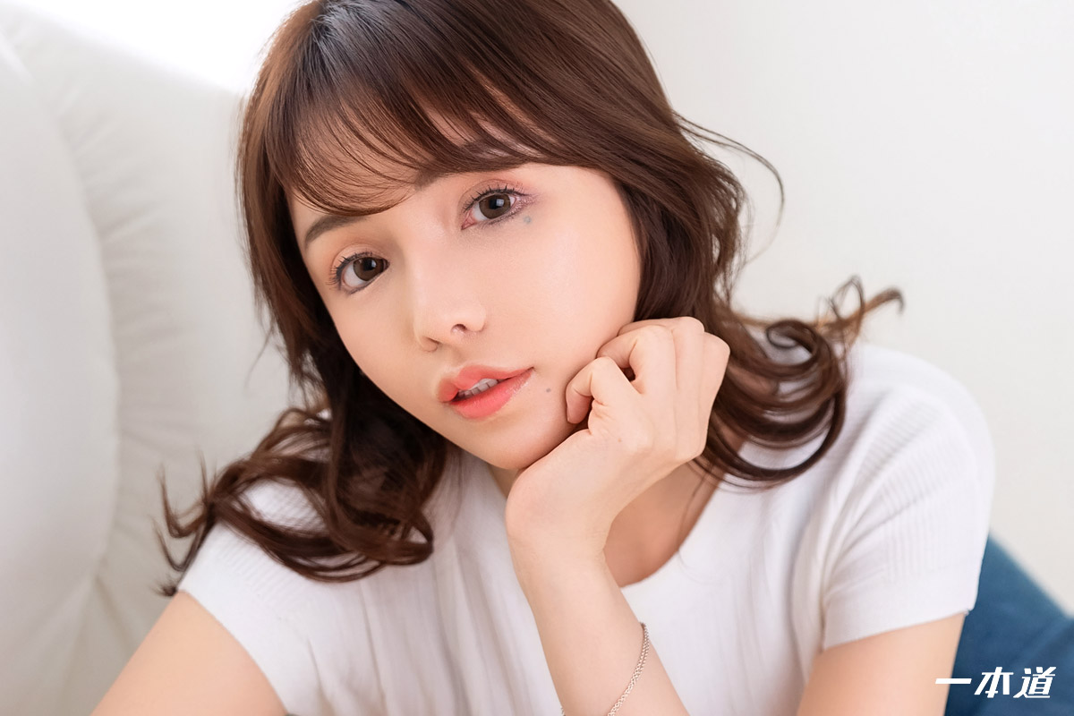 Reona Hironaka — Reona Hironaka | DTI: Handjob / Oral Sex · #216546