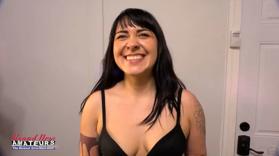 Victoria Curvy Brunette Audition Rimjob Into Hungry Deepthroat!