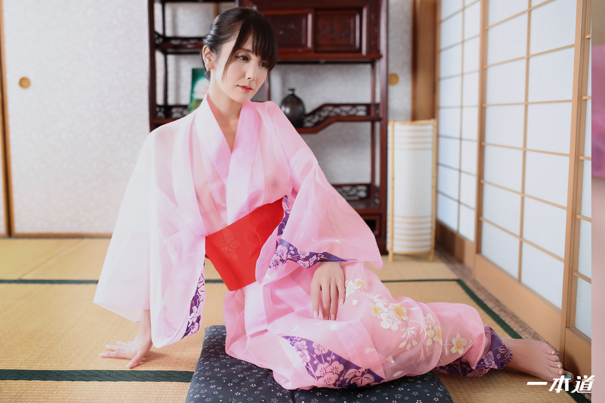 佐々木優奈 — DTI: Mature / Kissing · #223357
