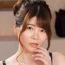 夫の慰影の前で…ごめんなさい。でも、私。